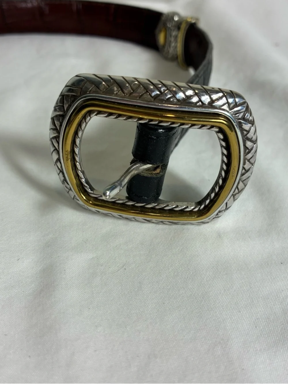 Vintage reversible Womens belt Sz Small embossed two-tone buckle leather